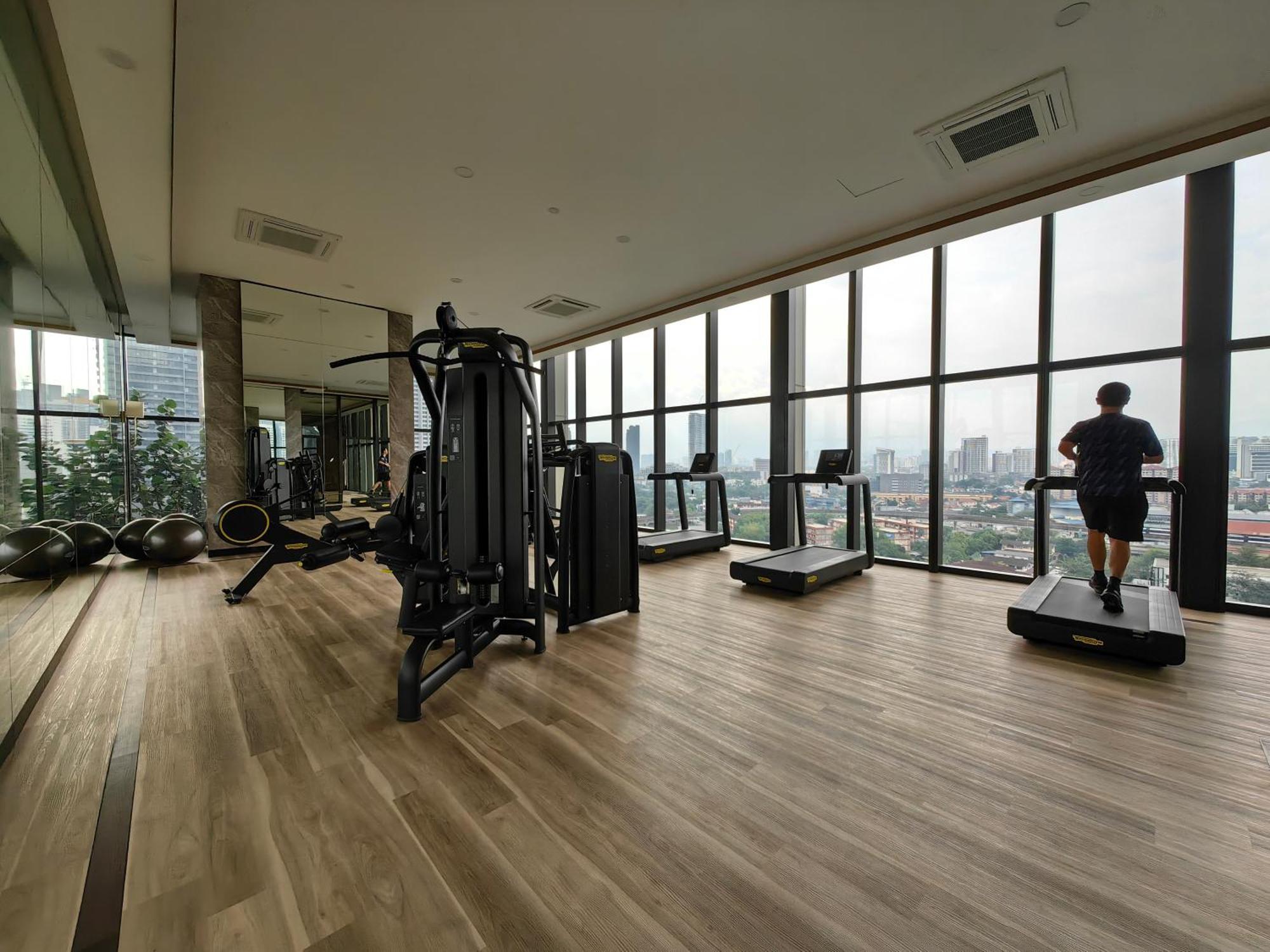 Pavillion Embassy Service Apartment By Autumn Suites Premium Stay Куала Лумпур Екстериор снимка
