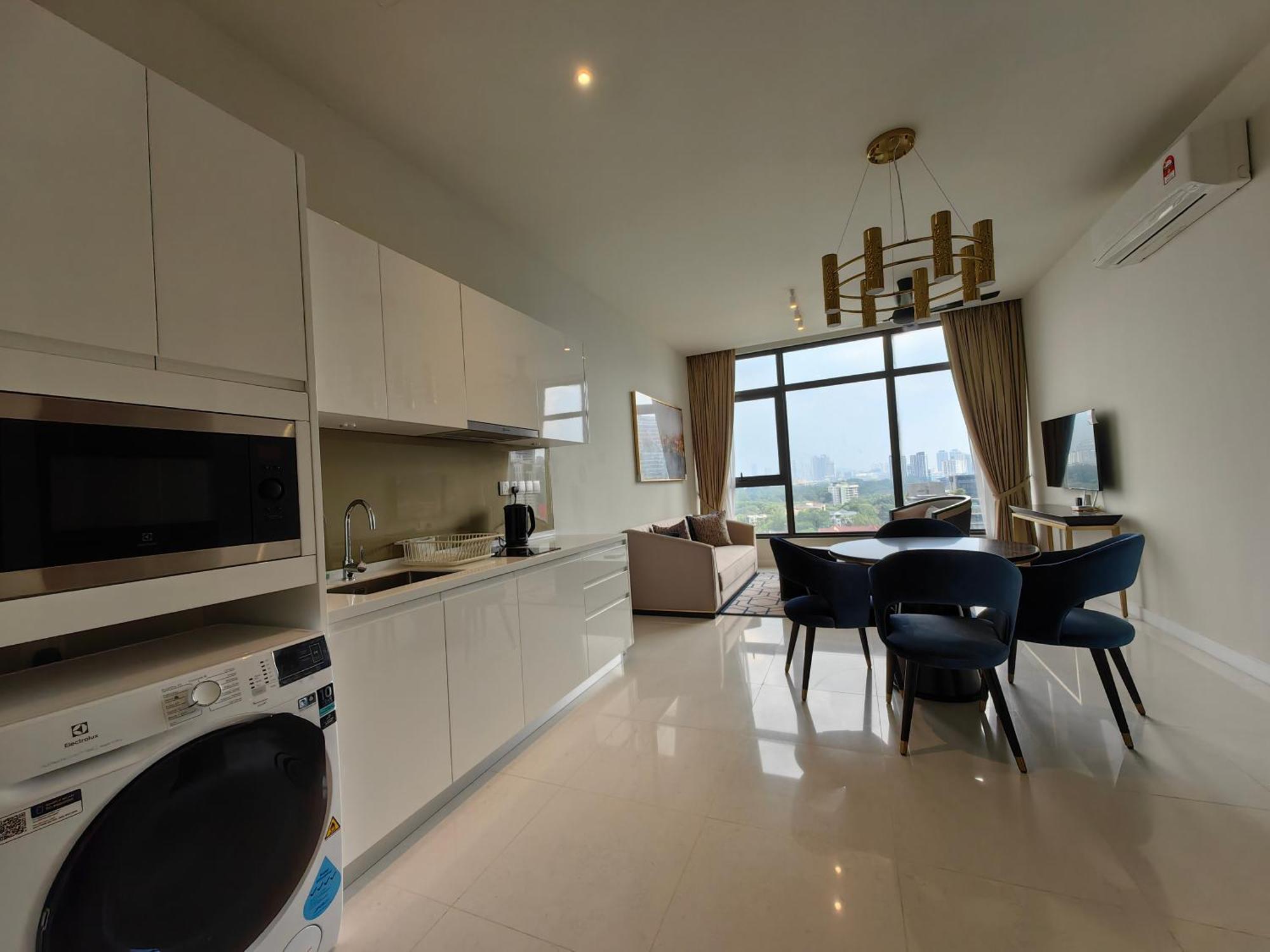 Pavillion Embassy Service Apartment By Autumn Suites Premium Stay Куала Лумпур Екстериор снимка