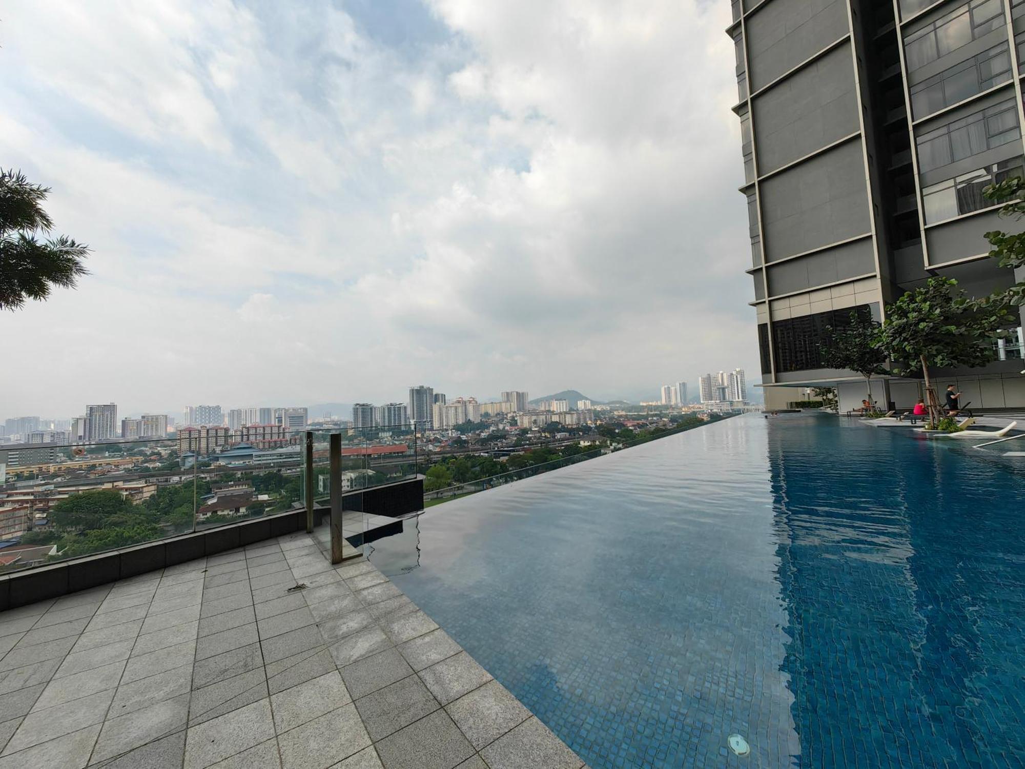 Pavillion Embassy Service Apartment By Autumn Suites Premium Stay Куала Лумпур Екстериор снимка